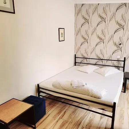 Byzanthin Hostal *