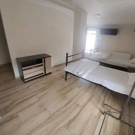 Hostel Byzanthin *