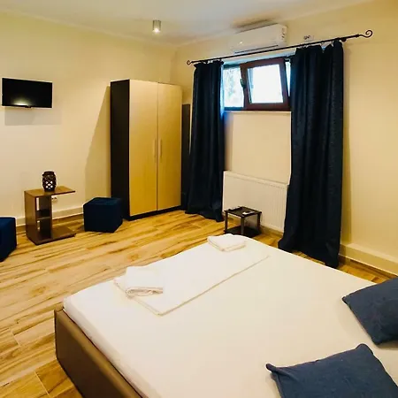 Hostel Byzanthin *