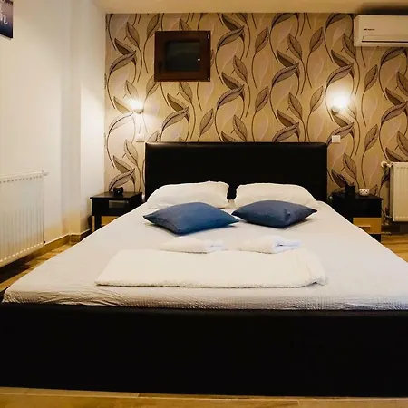 Byzanthin Hostel *